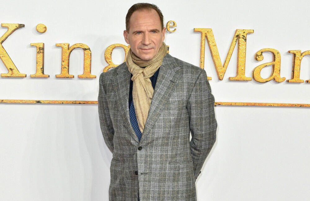 ralph Fiennes Cast In Conspiracy Thriller Conclave Entertainment  Insidenovacom