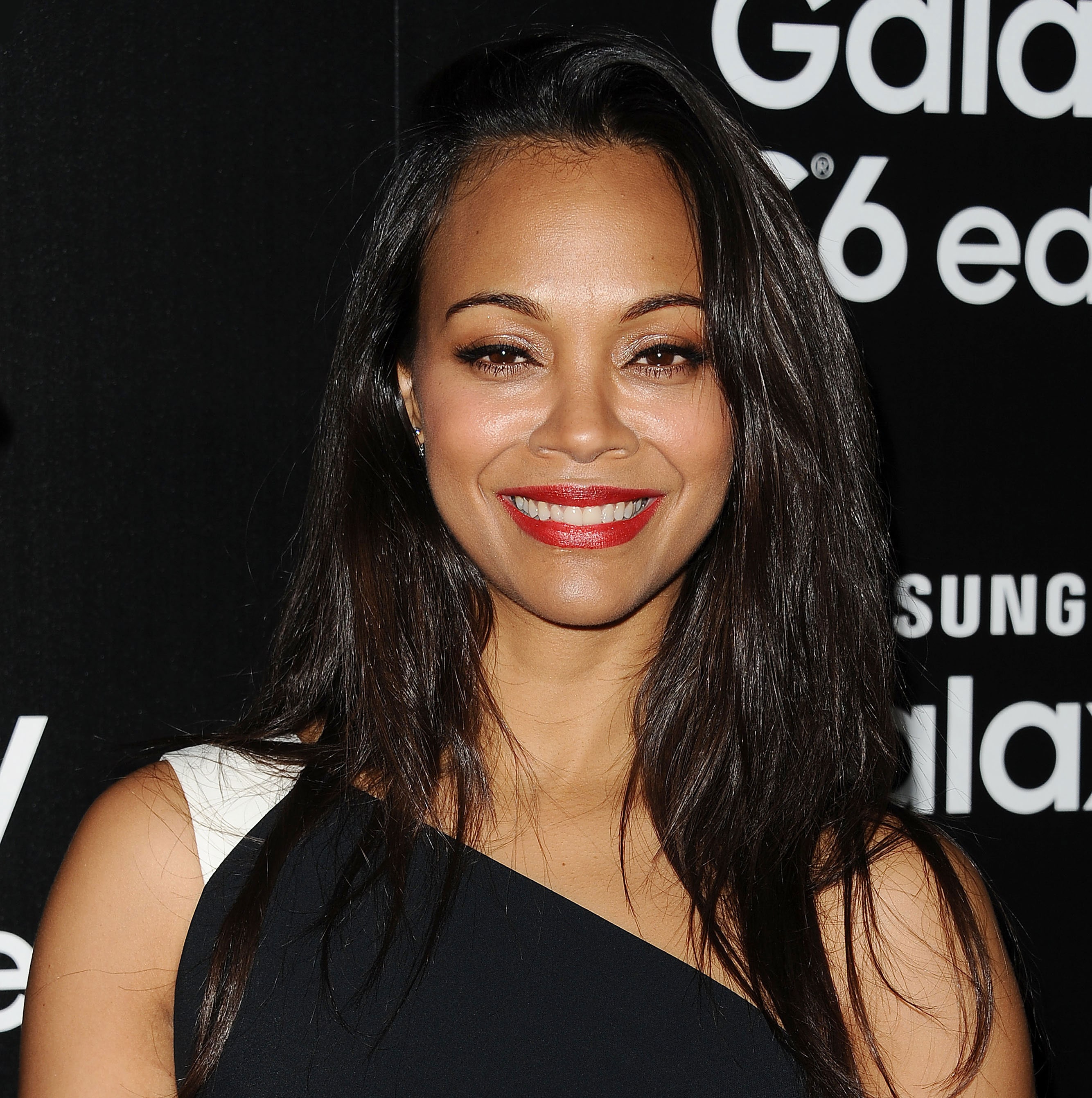 zoe Saldana Knows The One Food You Shouldnt Eat While Painted Green Bon Appetit
