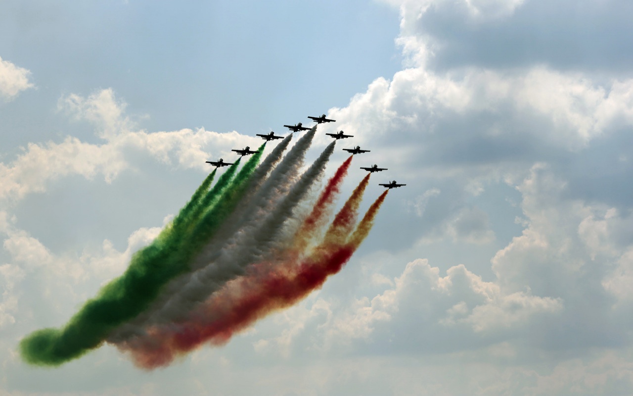 Aircraft Indian Flag Smoke