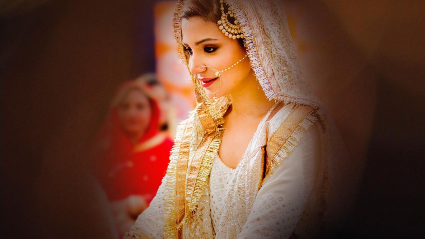 Anushka Sharma In Wedding Dress