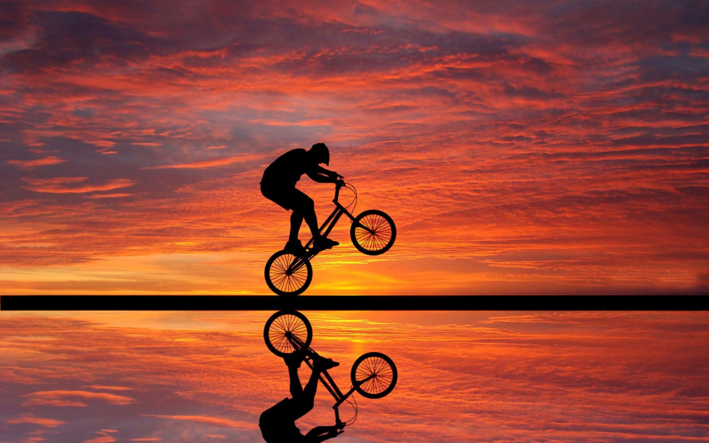 Beach Sunset Cyclista