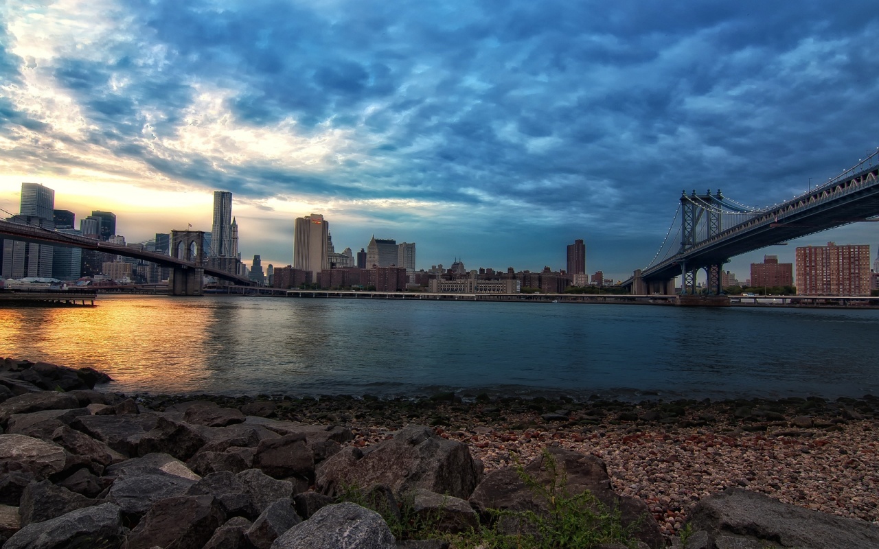 Brooklyn Bridge And Manhattan Bridge