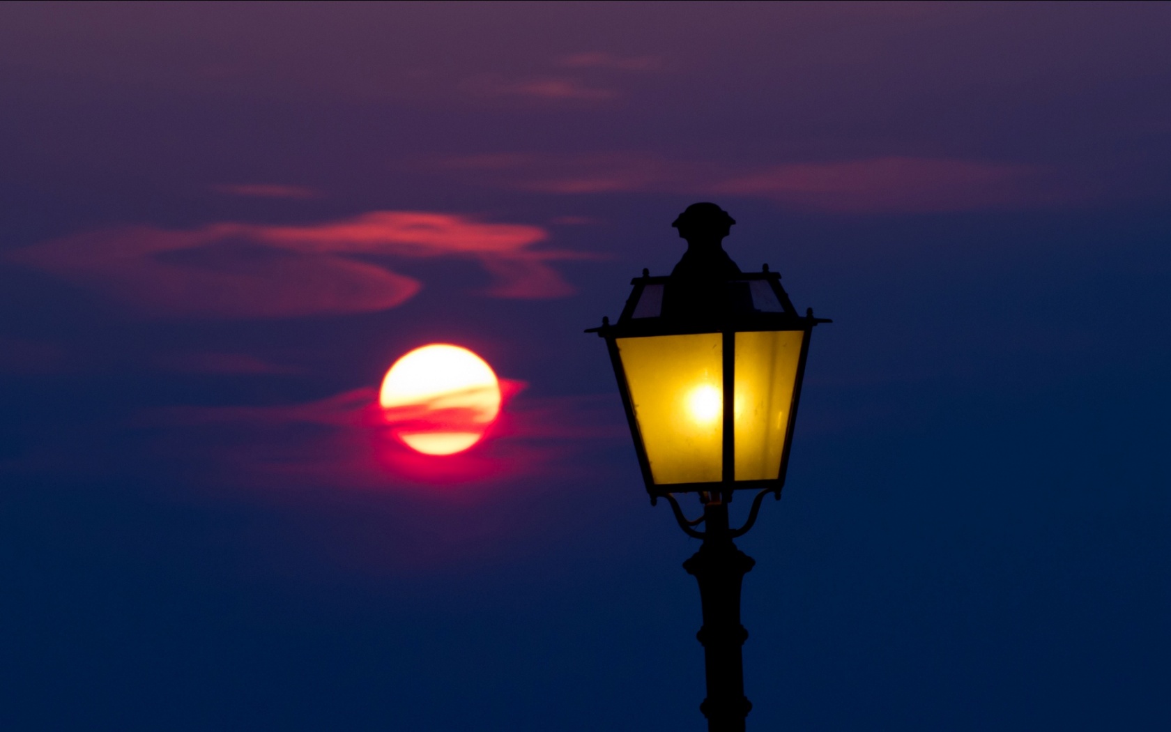 Yellow Lamp And Sunset Wallpapers - 1680x1050 - 229702