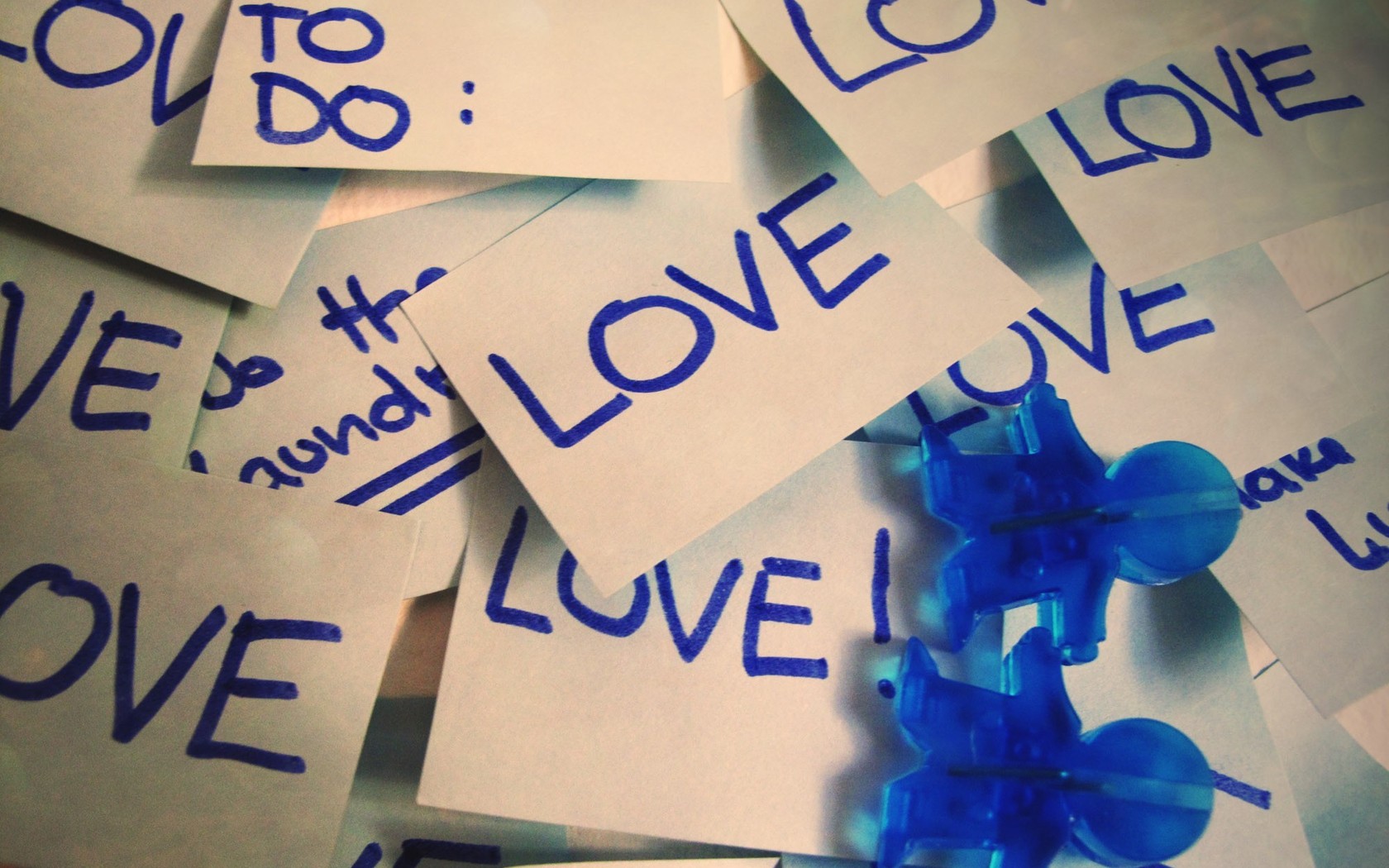 Love Words Blue On Paper Wallpapers - 1680x1050 - 335945